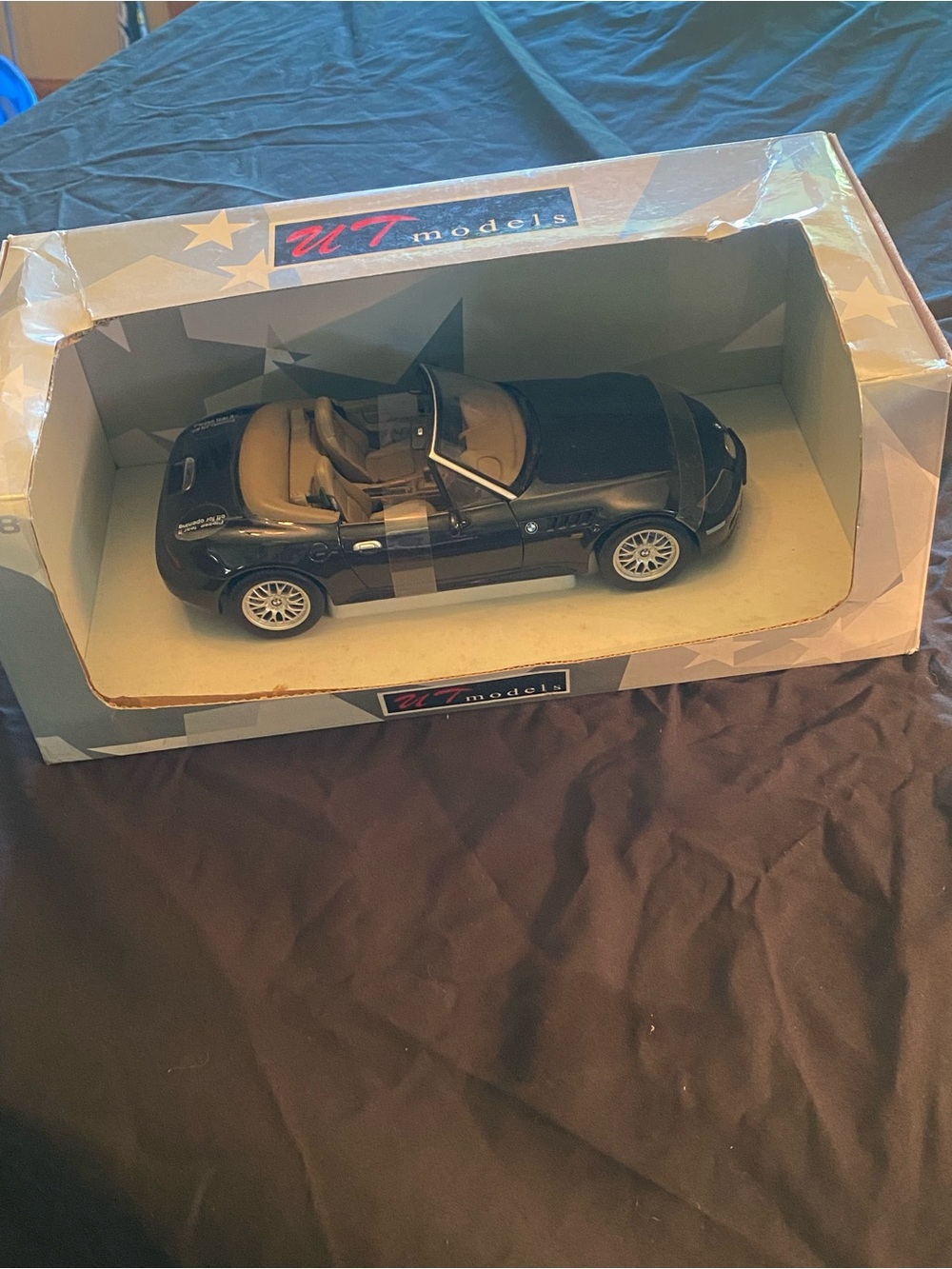 UT Models 1/18 1999 BMW Z3 Roadster 2.8 Black Tan Interior Rare NIB Diecast new